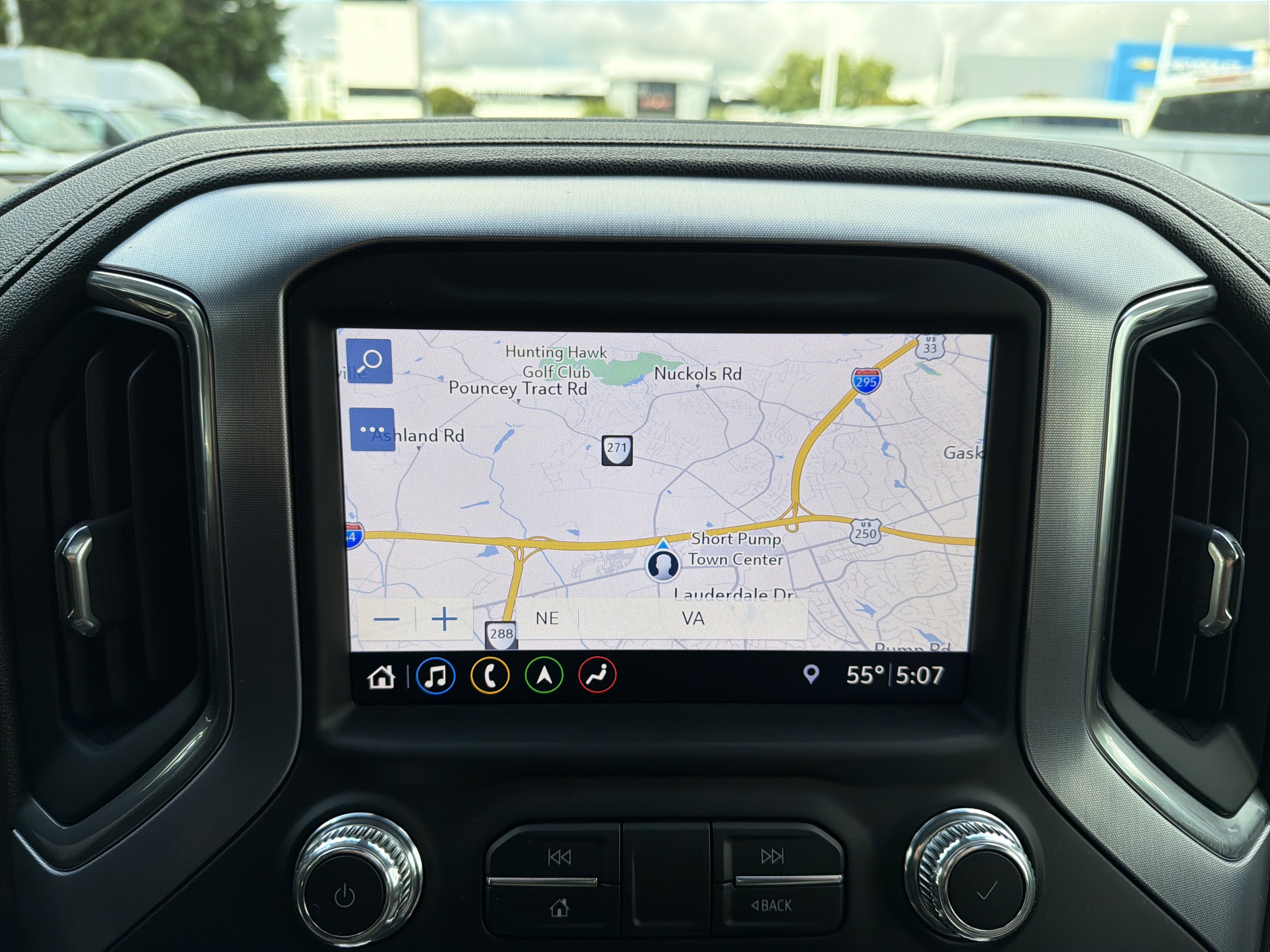 Used 2019 GMC Sierra 1500 SLT w/ SLT Premium Plus Package AWD/4WD image 24