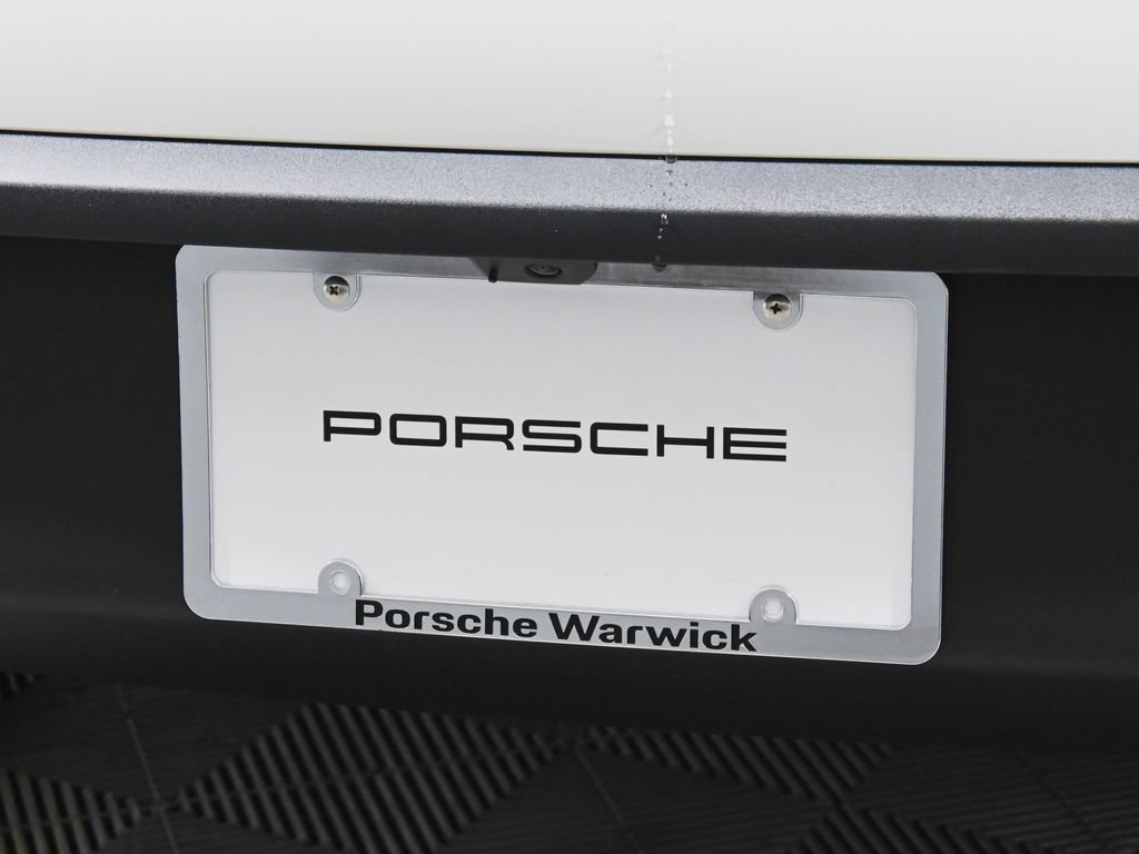 Used 2026 Porsche Macan AWD/4WD image 14
