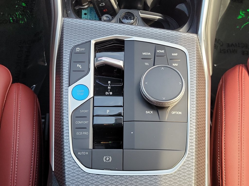Used 2025 BMW i4 eDrive40 RWD image 24