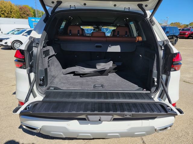 Used 2024 BMW X5 xDrive40i w/ Premium Package image 41