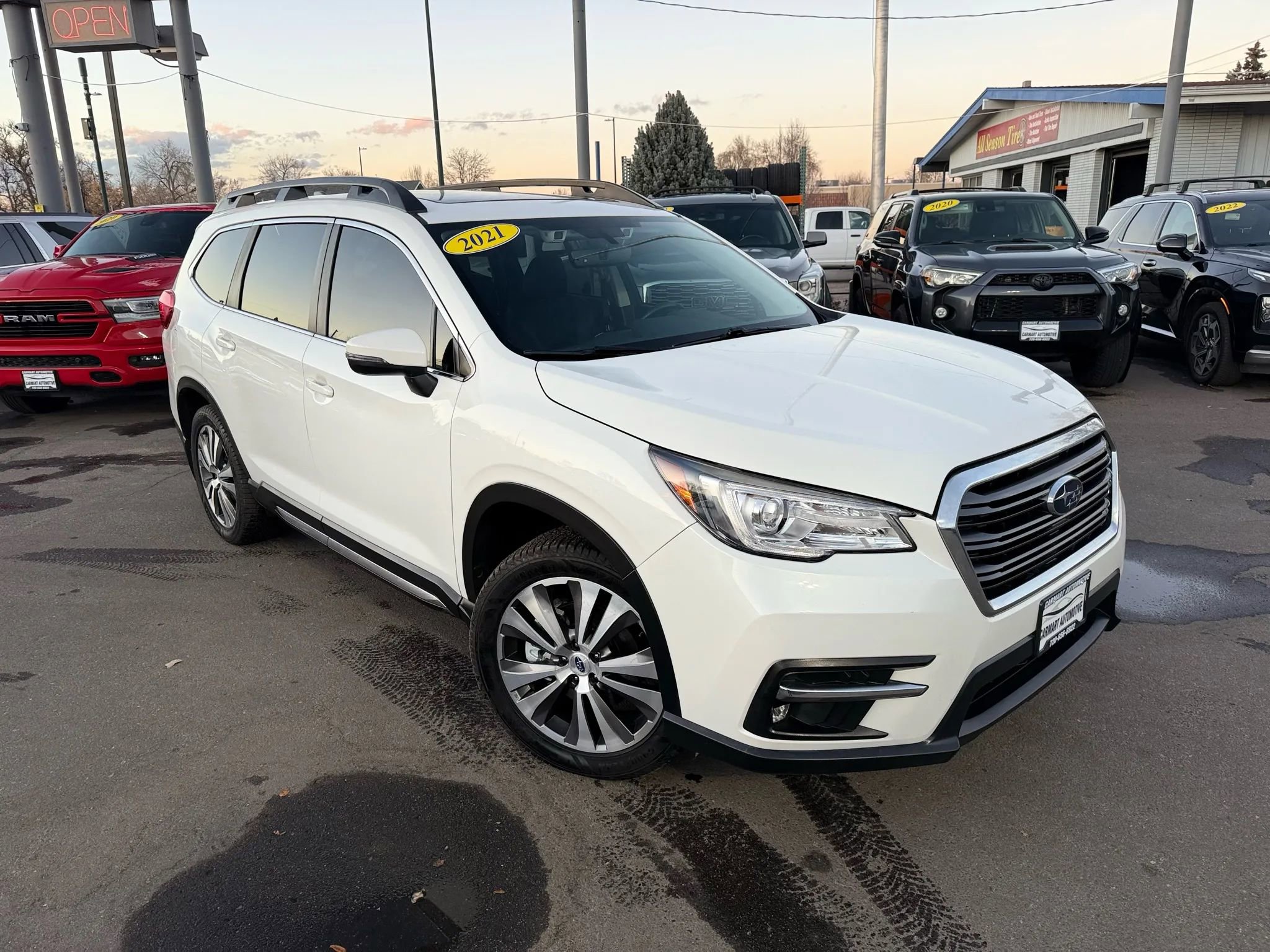 Used 2021 Subaru Ascent Limited w/ Technology Package image 3
