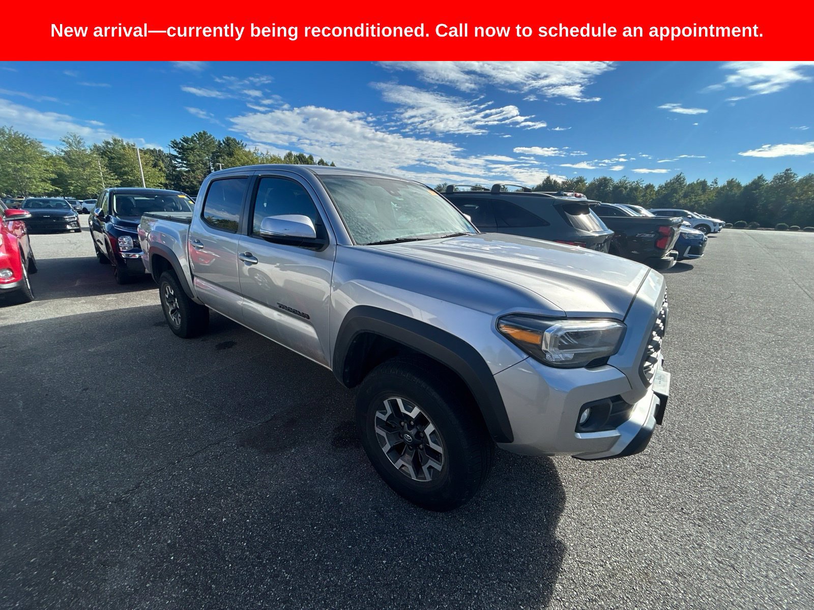 Used 2021 Toyota Tacoma TRD Off-Road w/ Technology Package AWD/4WD image 15