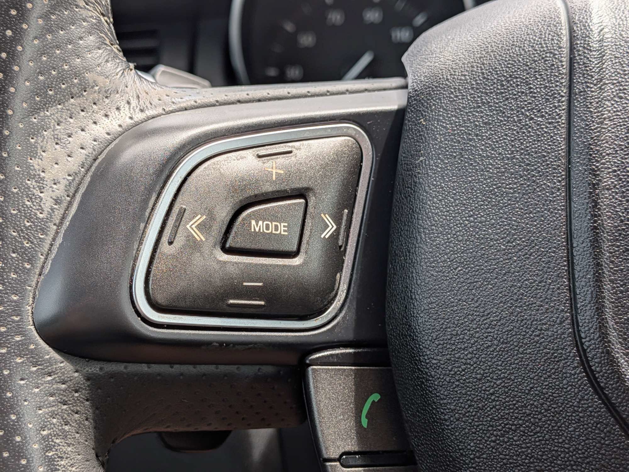 Used 2018 Land Rover Range Rover Evoque HSE Dynamic AWD/4WD image 24