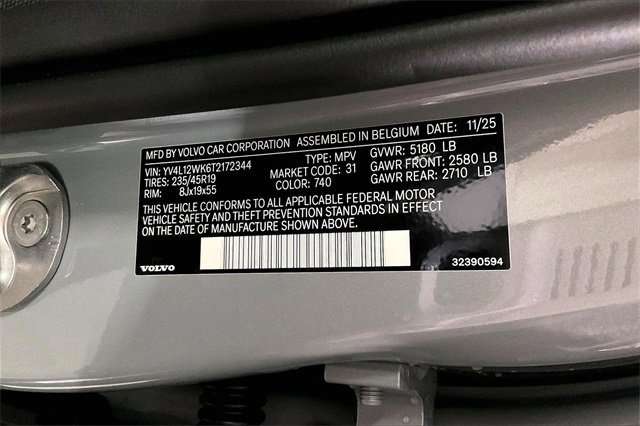 New 2026 Volvo V60 B5 Cross Country Plus w/ Climate Package image 9