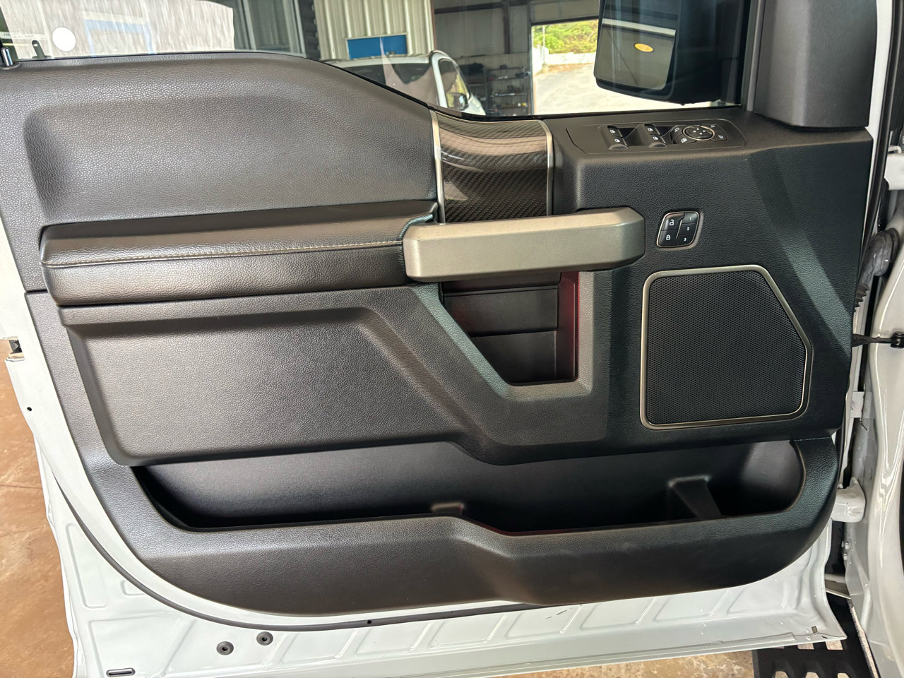 Used 2017 Ford F150 Raptor w/ Equipment Group 802A Luxury image 21