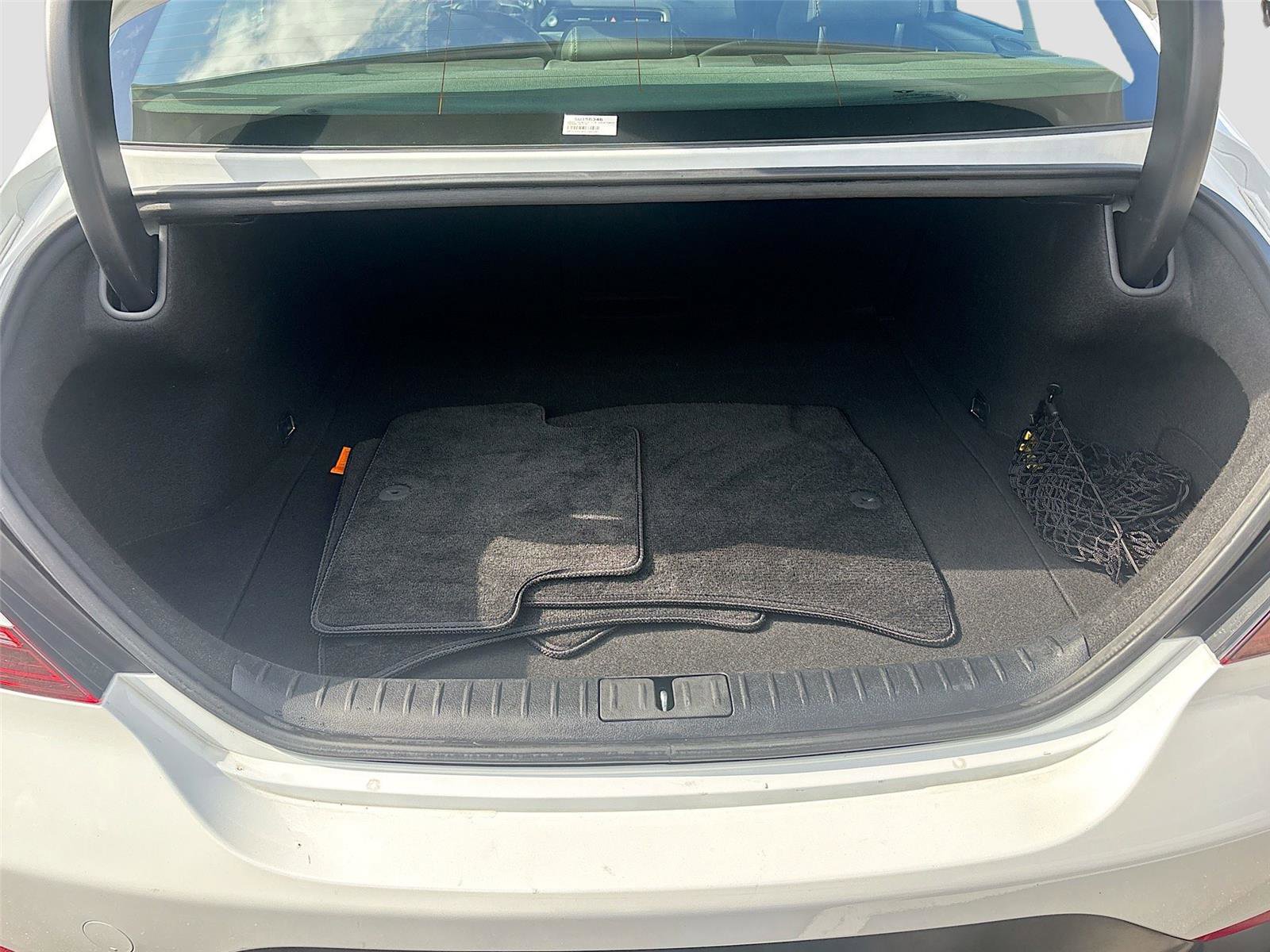 Used 2025 Genesis G70 2.5T RWD image 28