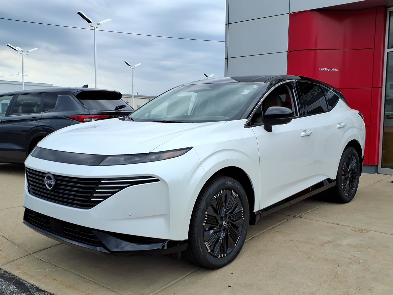 New 2027 Nissan Murano Platinum w/ Cargo Package AWD/4WD image 3