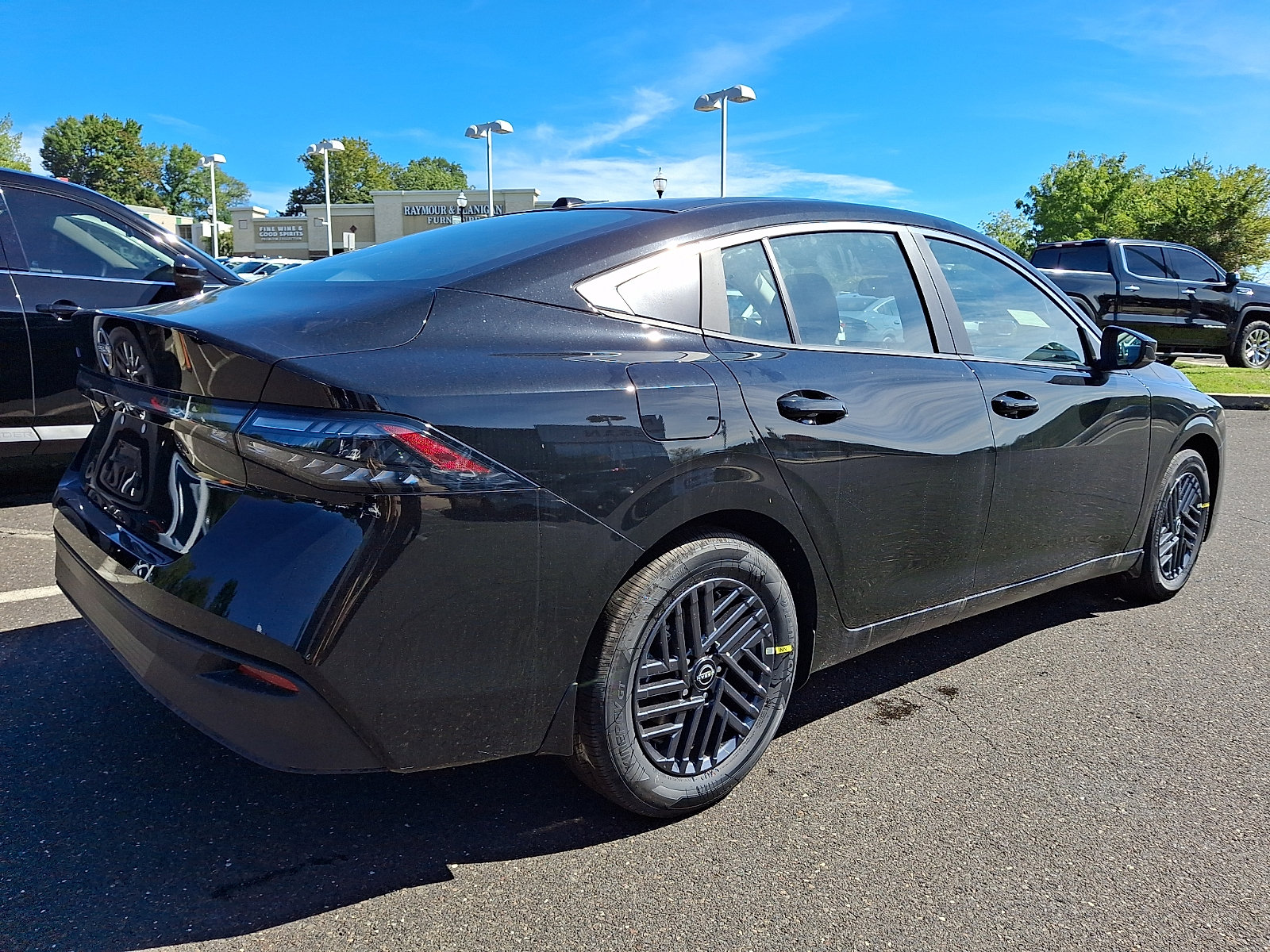 New 2027 Nissan Sentra SV w/ SV Convenience Package FWD image 4