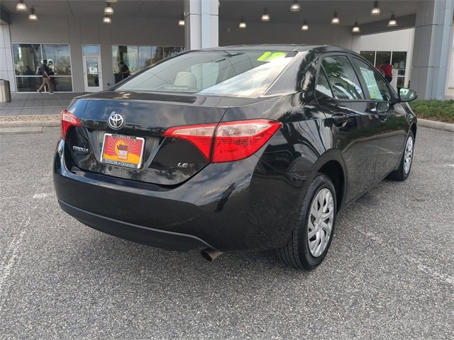 Used 2018 Toyota Corolla LE image 4