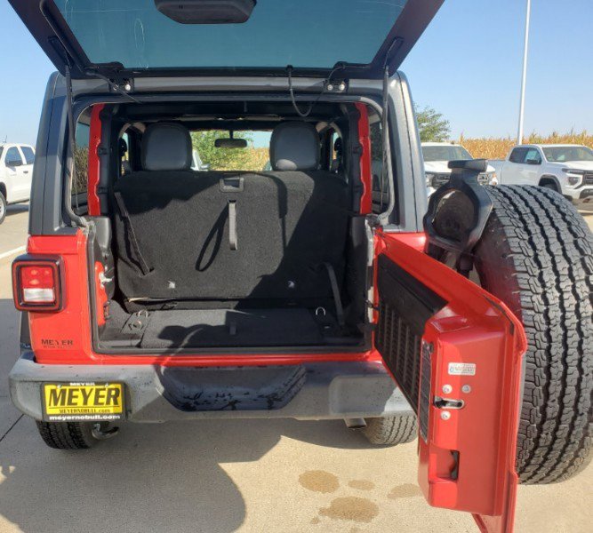Used 2019 Jeep Wrangler Sport S image 10