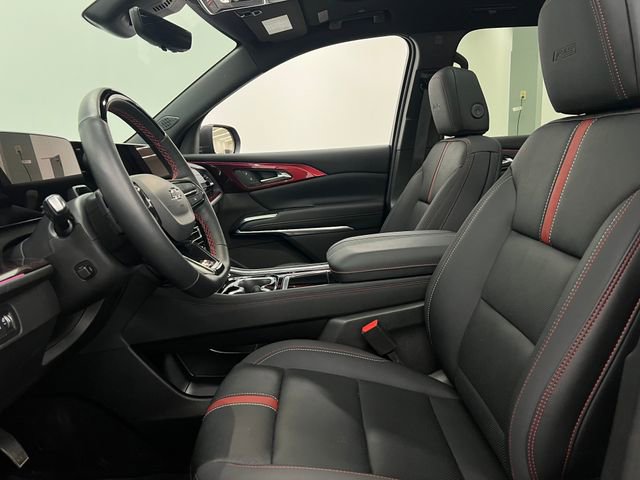 Used 2025 Chevrolet Traverse RS w/ LPO, Floor Liner Package AWD/4WD image 15