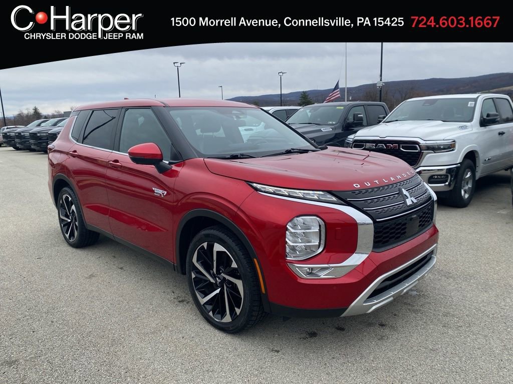 Used 2024 Mitsubishi Outlander 4WD Plug-In Hybrid image 1