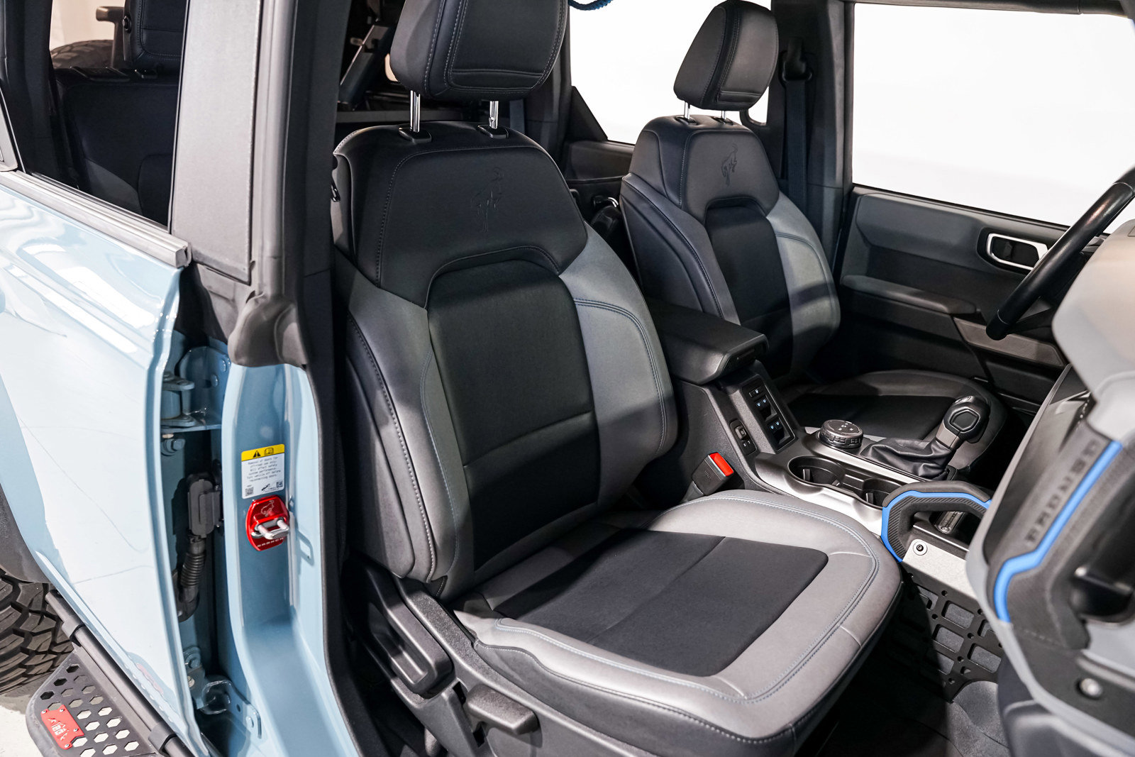 Used 2022 Ford Bronco Black Diamond image 28