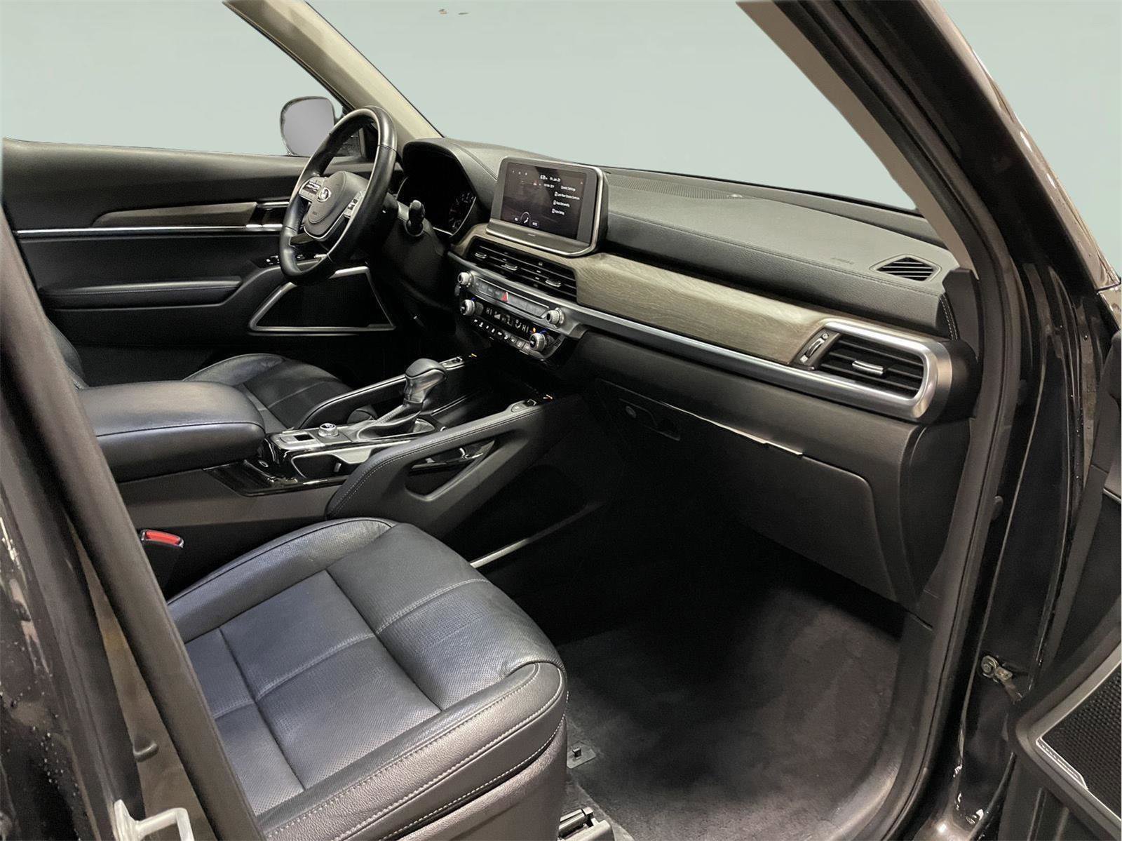 Used 2021 Kia Telluride EX w/ EX Premium Package image 23