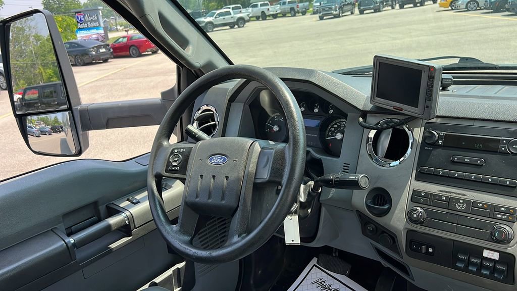 Used 2017 Ford F650 2WD Regular Cab Super Duty image 13