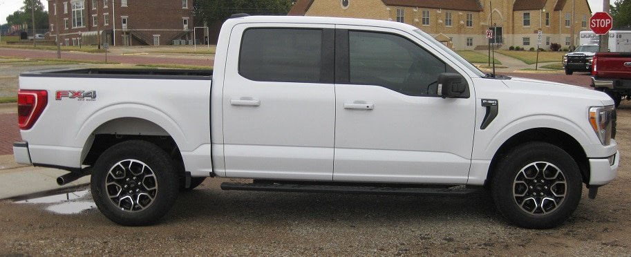 Used 2022 Ford F150 XLT w/ Equipment Group 302A High AWD/4WD image 6