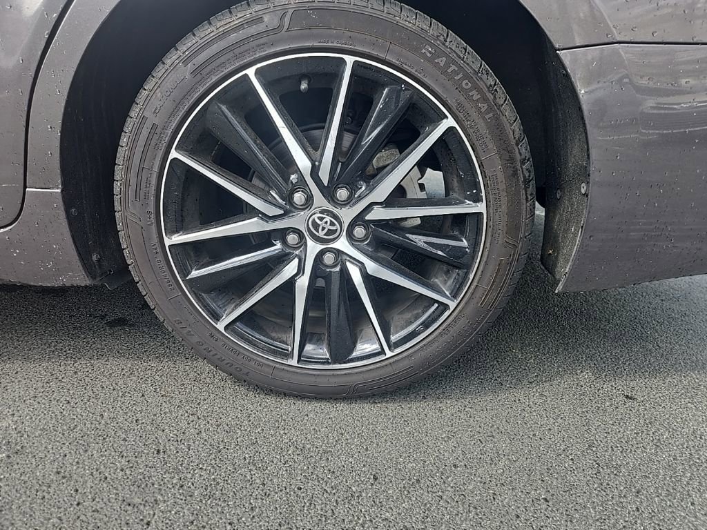 Used 2024 Toyota Camry SE w/ Cold Weather Package image 7