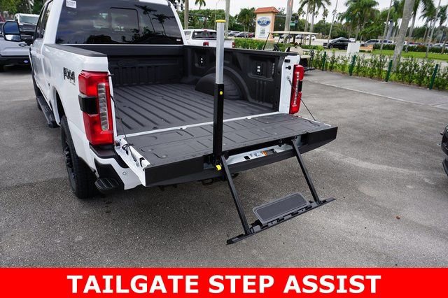 New 2026 Ford F350 XLT w/ XLT Premium Package AWD/4WD image 12
