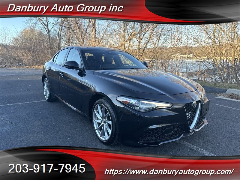 Used 2022 Alfa Romeo Giulia Ti AWD/4WD image 8
