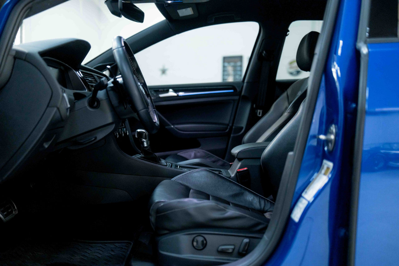 Used 2018 Volkswagen Golf R DCS and Navigation 7A image 39