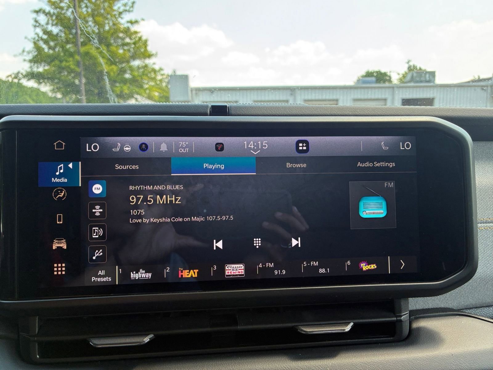 Used 2025 Jeep Wrangler Unlimited Sahara AWD/4WD image 20