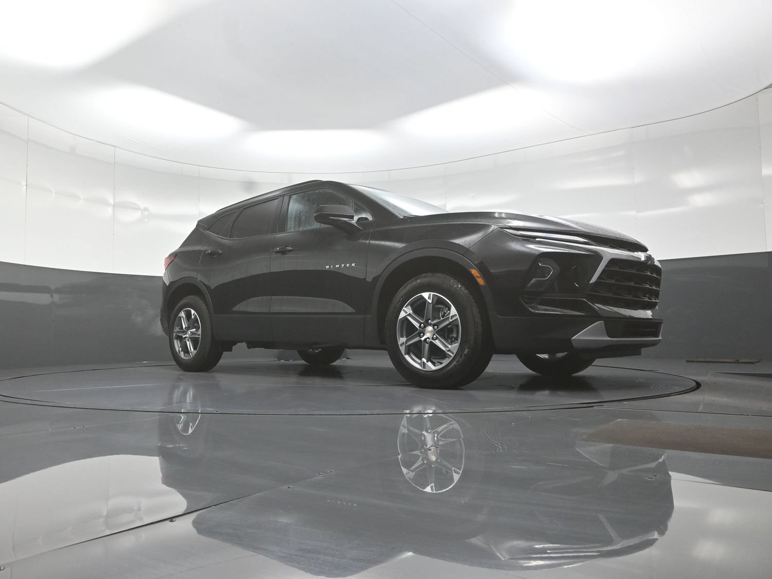 New 2026 Chevrolet Blazer LT w/ Convenience Package AWD/4WD image 9