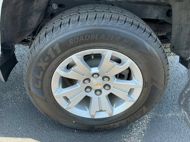 Used 2022 Chevrolet Colorado LT w/ Fleet Safety Package RWD image 12
