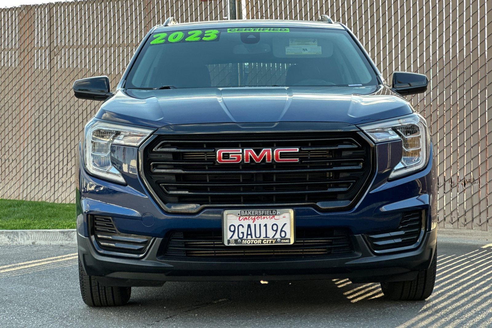 Certified 2023 GMC Terrain SLE w/ Driver Convenience Package image 9