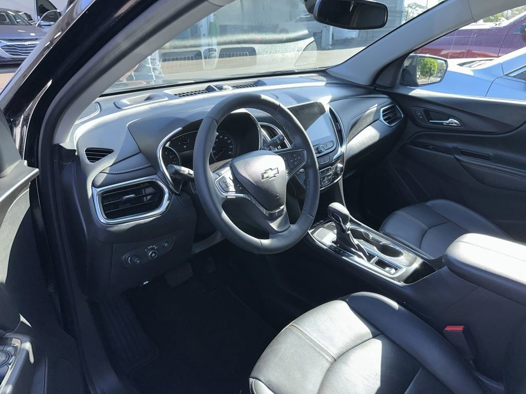 Used 2024 Chevrolet Equinox Premier w/ LPO, Cargo Package image 6