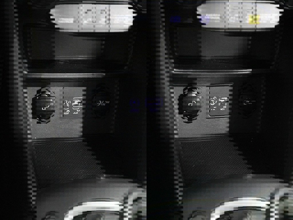 Certified 2021 Hyundai Kona SE image 13