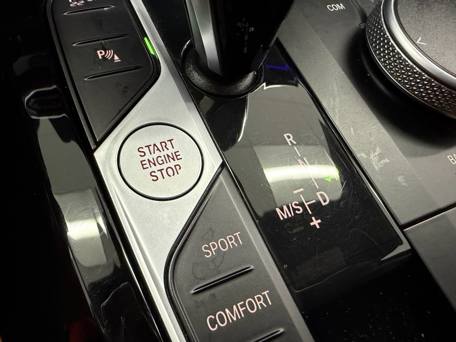 Used 2024 BMW X4 M40i w/ Premium Package image 29