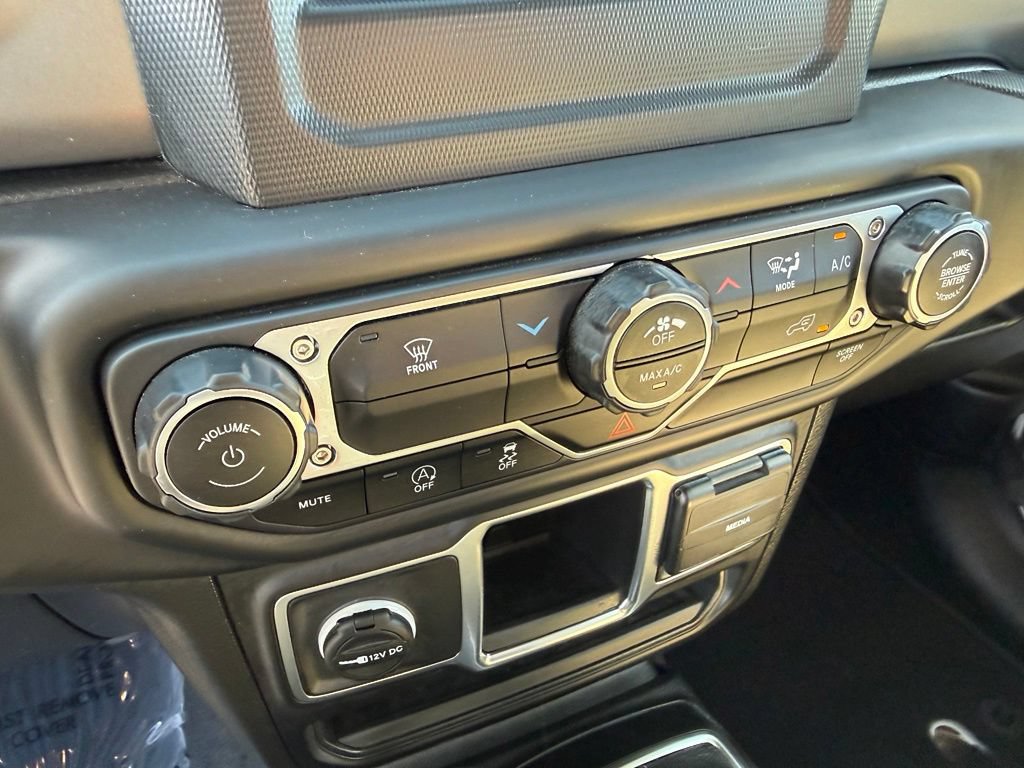 Used 2023 Jeep Wrangler Sport AWD/4WD image 22