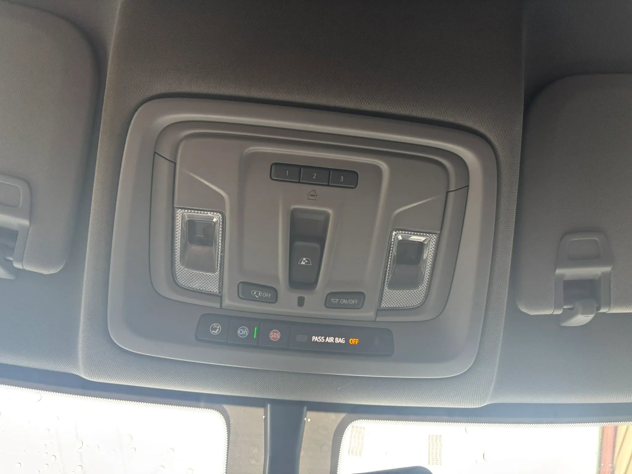 Used 2021 GMC Sierra 2500 SLT w/ SLT Preferred Package AWD/4WD image 25
