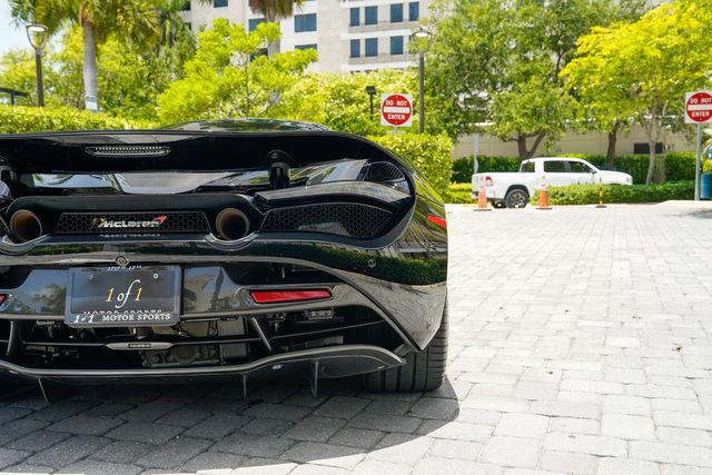 Used 2018 McLaren 720S Performance RWD image 27