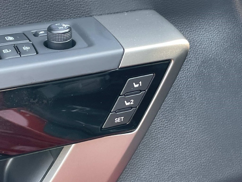 New 2026 Toyota Tundra Limited AWD/4WD image 25
