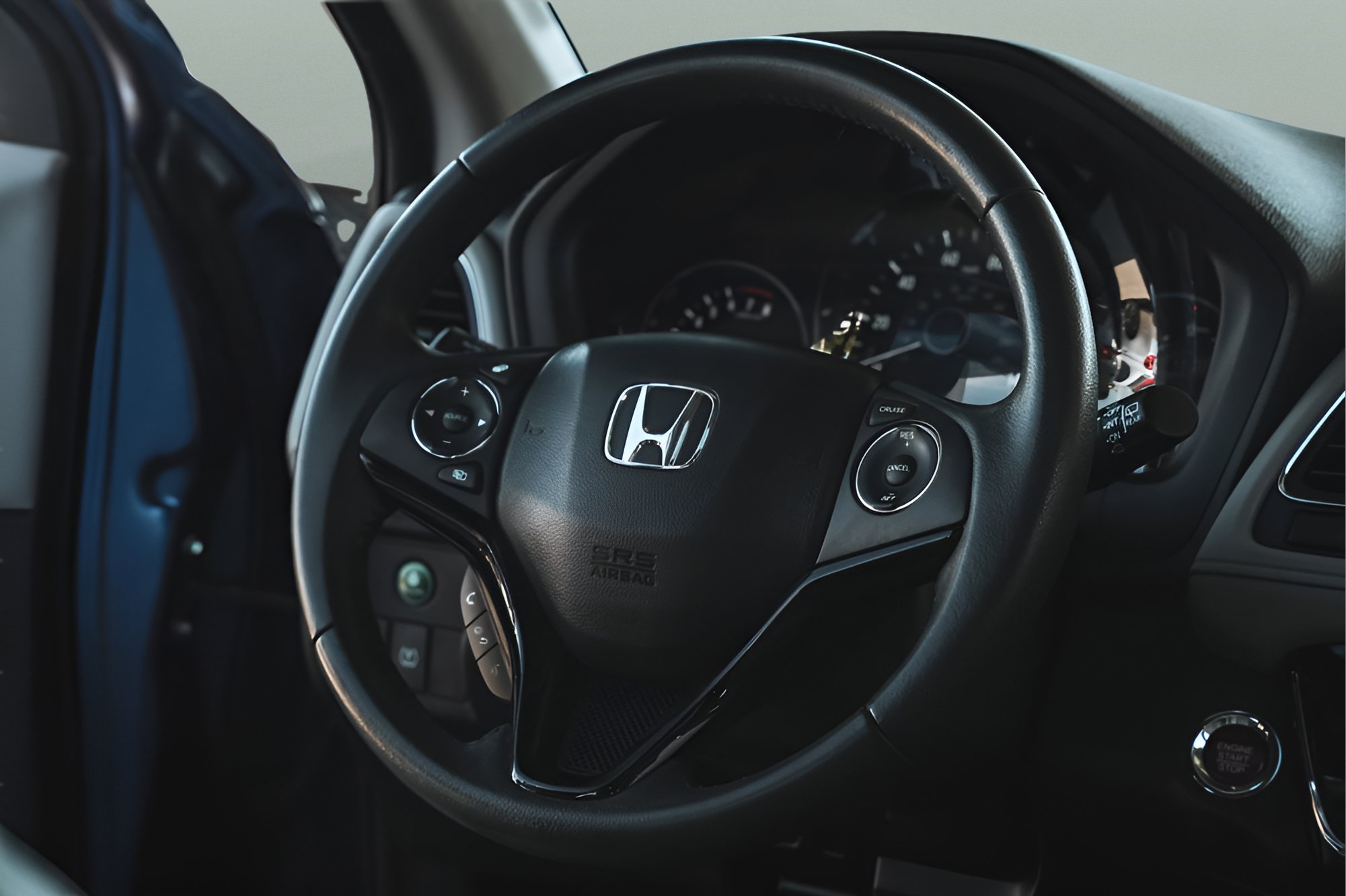 Used 2017 Honda HR-V EX-L image 16