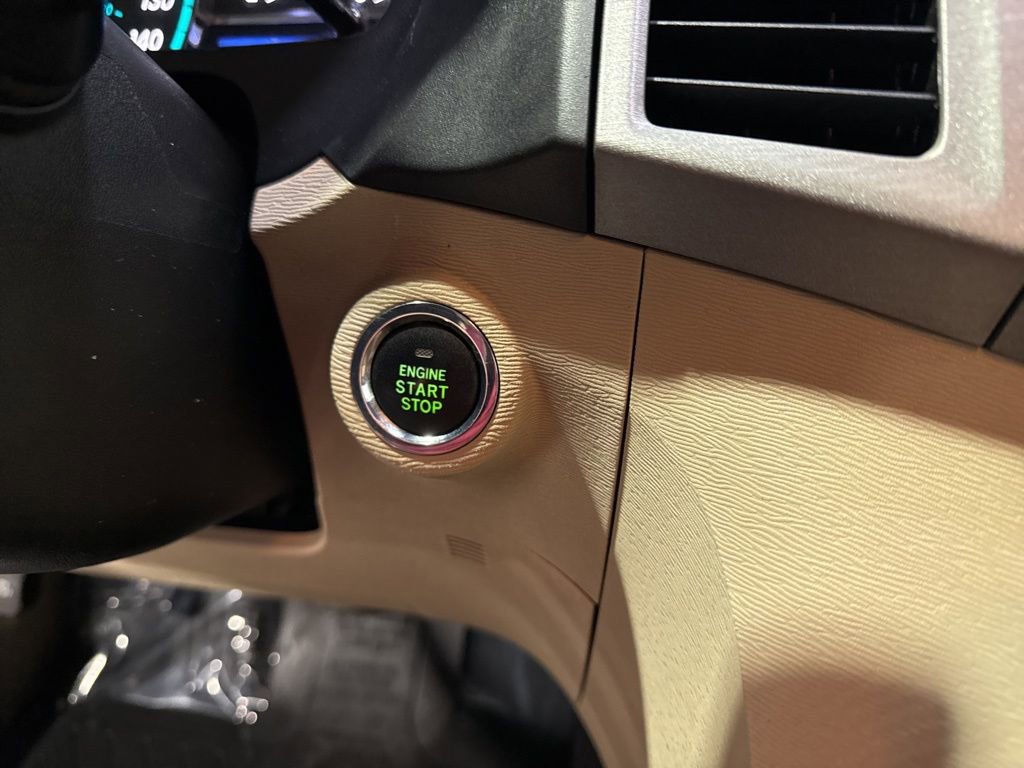 Used 2012 Toyota Venza XLE AWD/4WD image 16