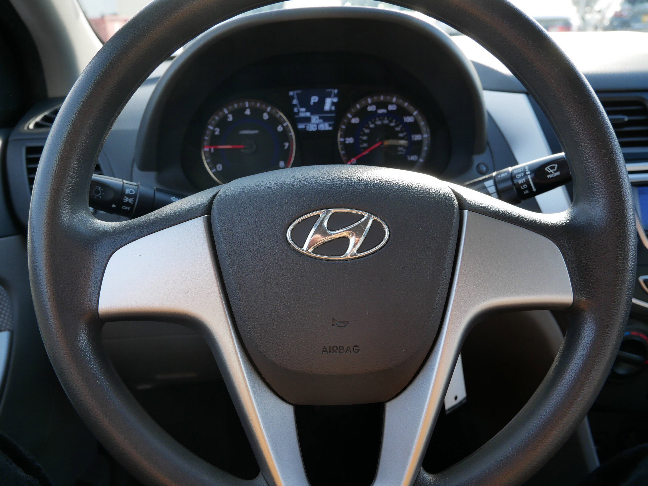 Used 2013 Hyundai Accent GLS image 23