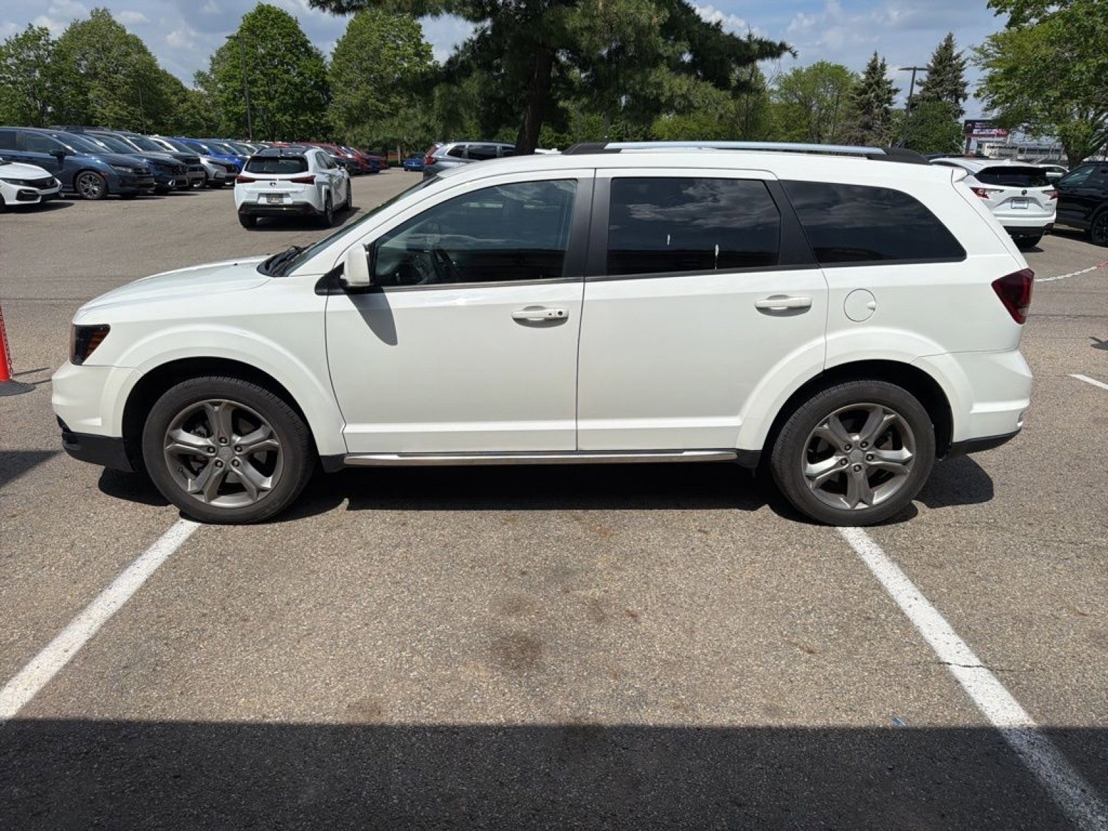 Used 2016 Dodge Journey Crossroad w/ Popular Equipment Group FWD image 5