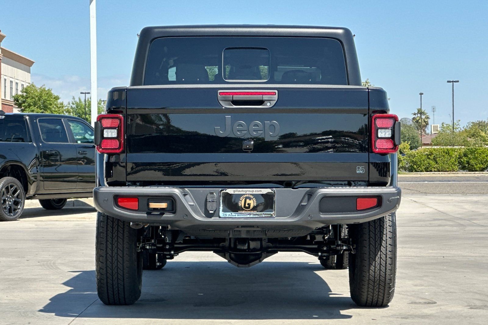 New 2026 Jeep Gladiator Sport AWD/4WD image 5