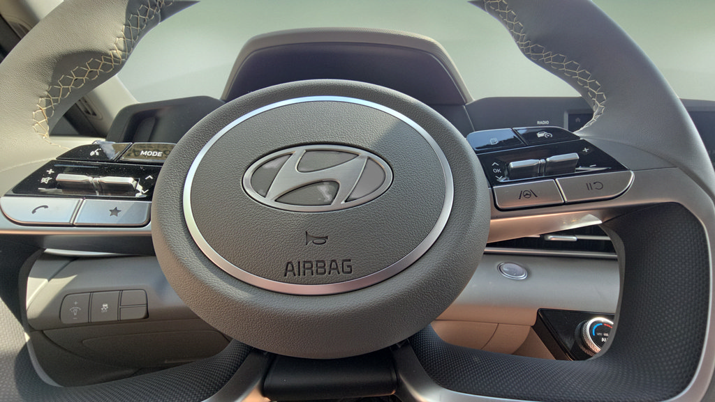 New 2026 Hyundai Elantra Sport FWD image 12