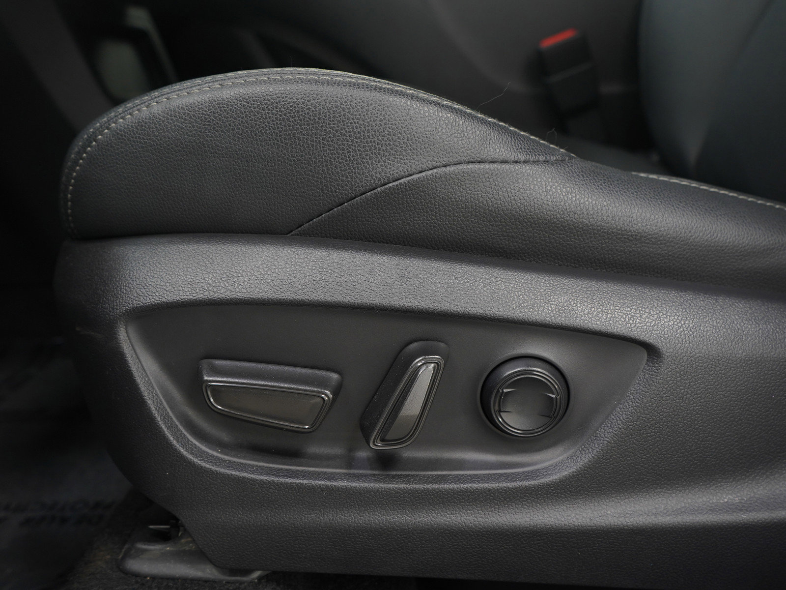 Used 2024 Subaru Solterra Touring w/ Touring Package image 24