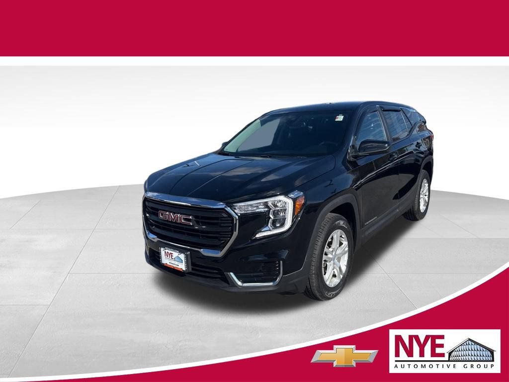 Used 2022 GMC Terrain SLE image 1