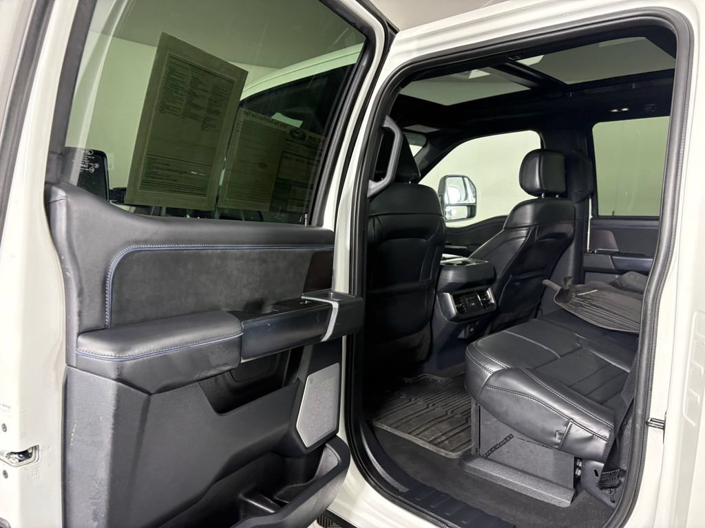 Used 2026 Ford F450 Platinum w/ FX4 Off-Road Package AWD/4WD image 29