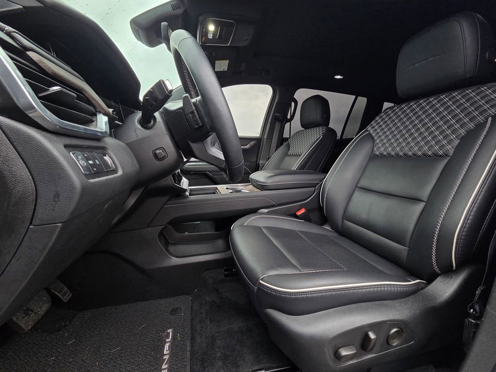 Used 2024 GMC Acadia Denali w/ Super Cruise Package image 23