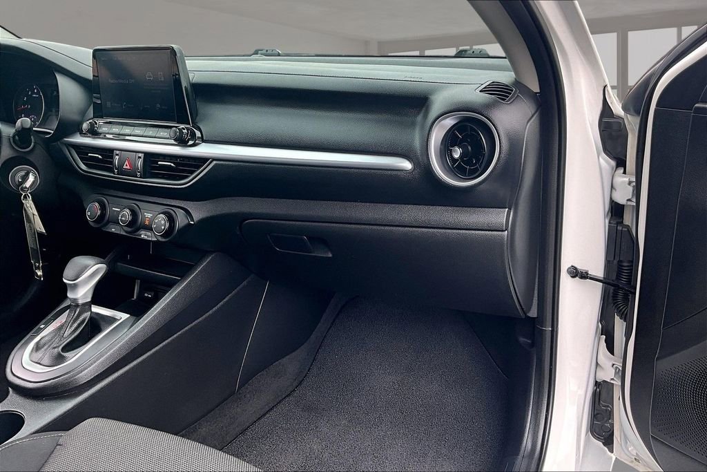 Used 2023 Kia Forte LXS image 26