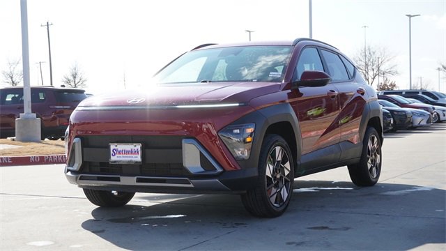 Used 2024 Hyundai Kona SEL image 3