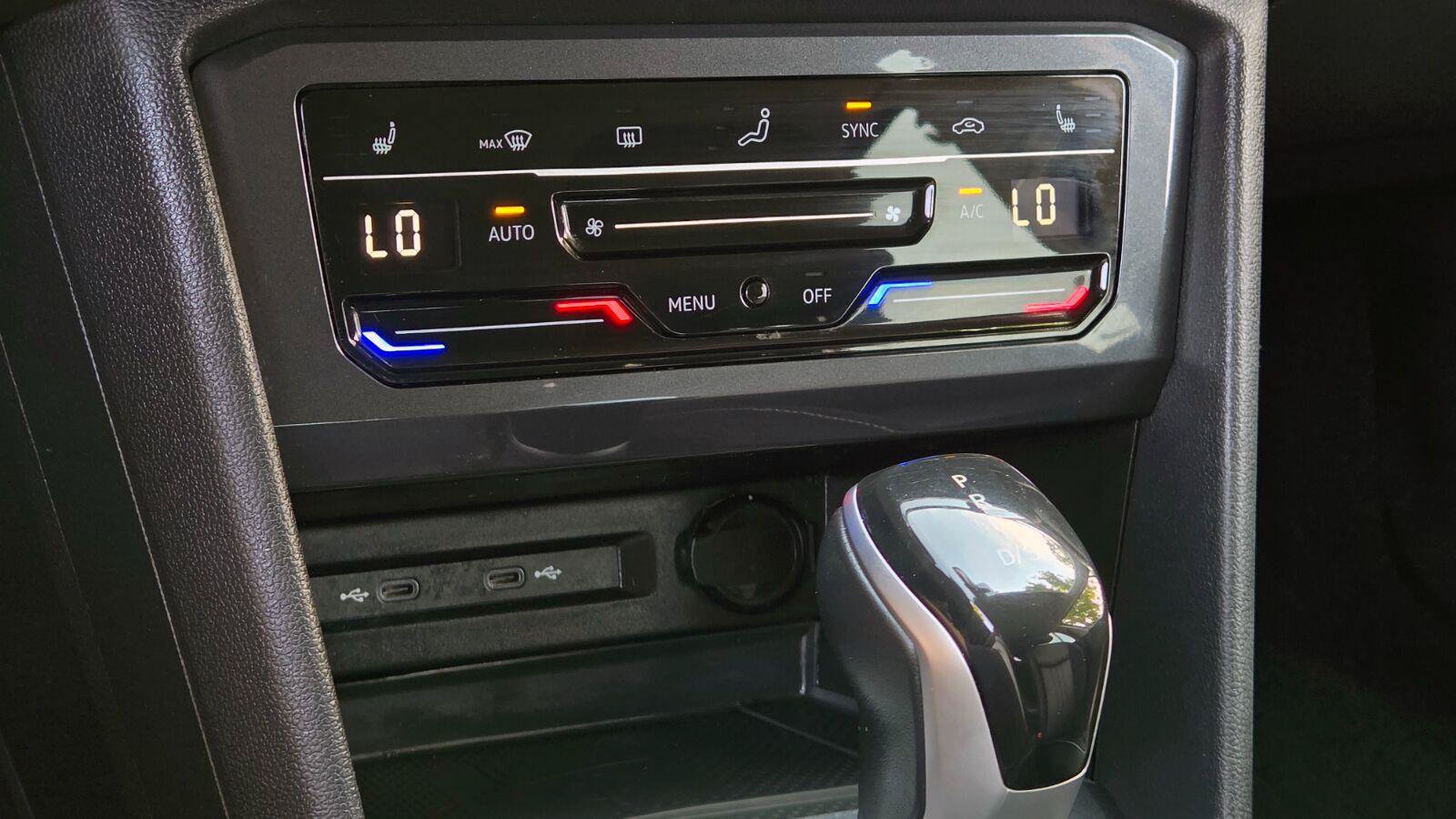 Certified 2023 Volkswagen Tiguan SE AWD/4WD image 32