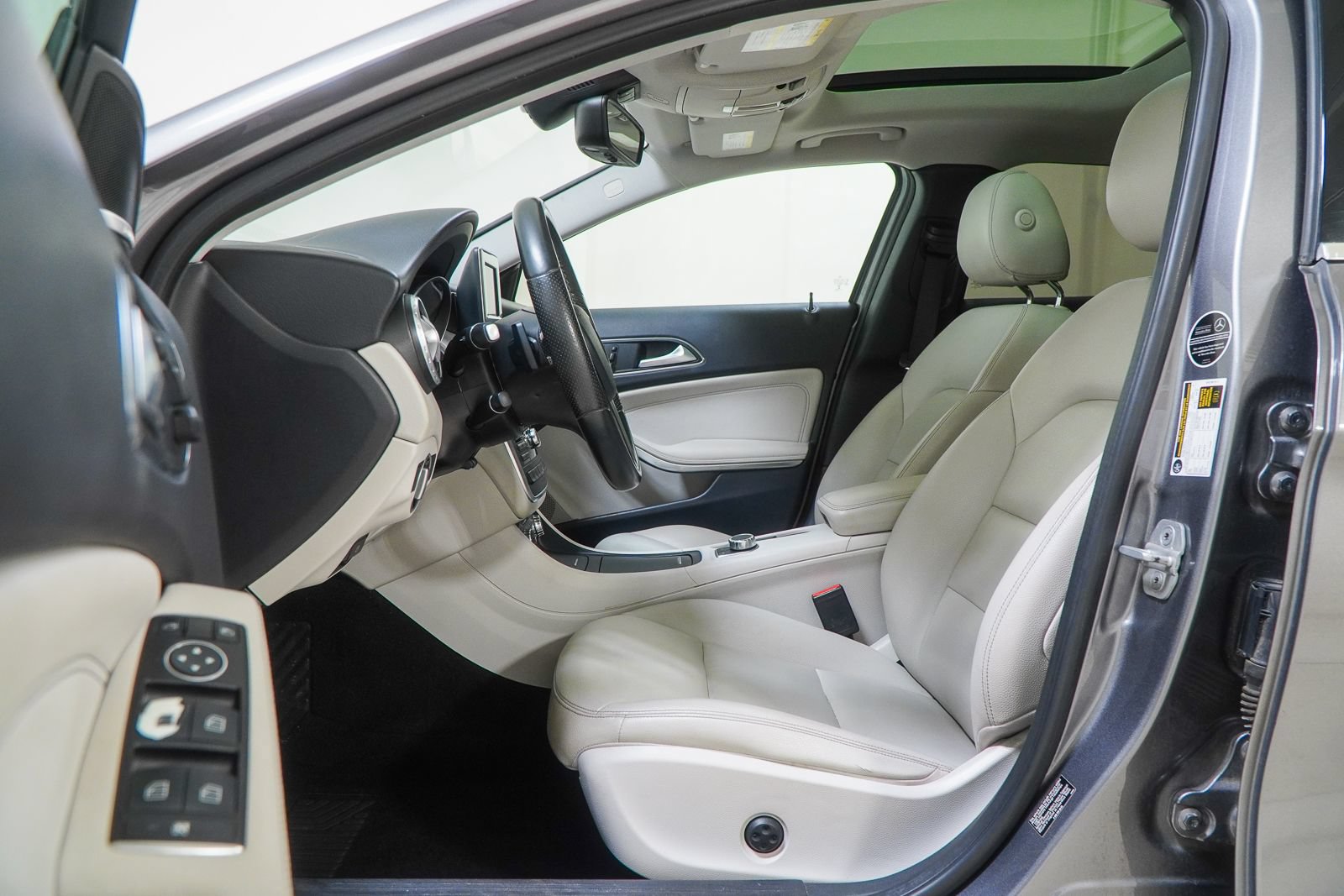 Used 2015 Mercedes-Benz GLA 250 4MATIC image 20