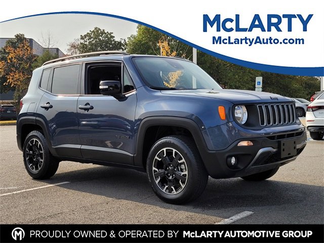 Used 2023 Jeep Renegade Latitude image 1